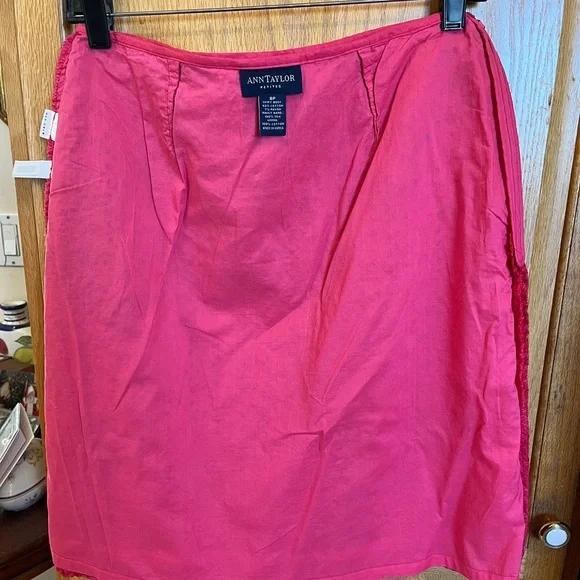 Ann Taylor Vibrant Pink Floral Pencil Skirt cut floral lace, vintage, excellent - Picture 7 of 15